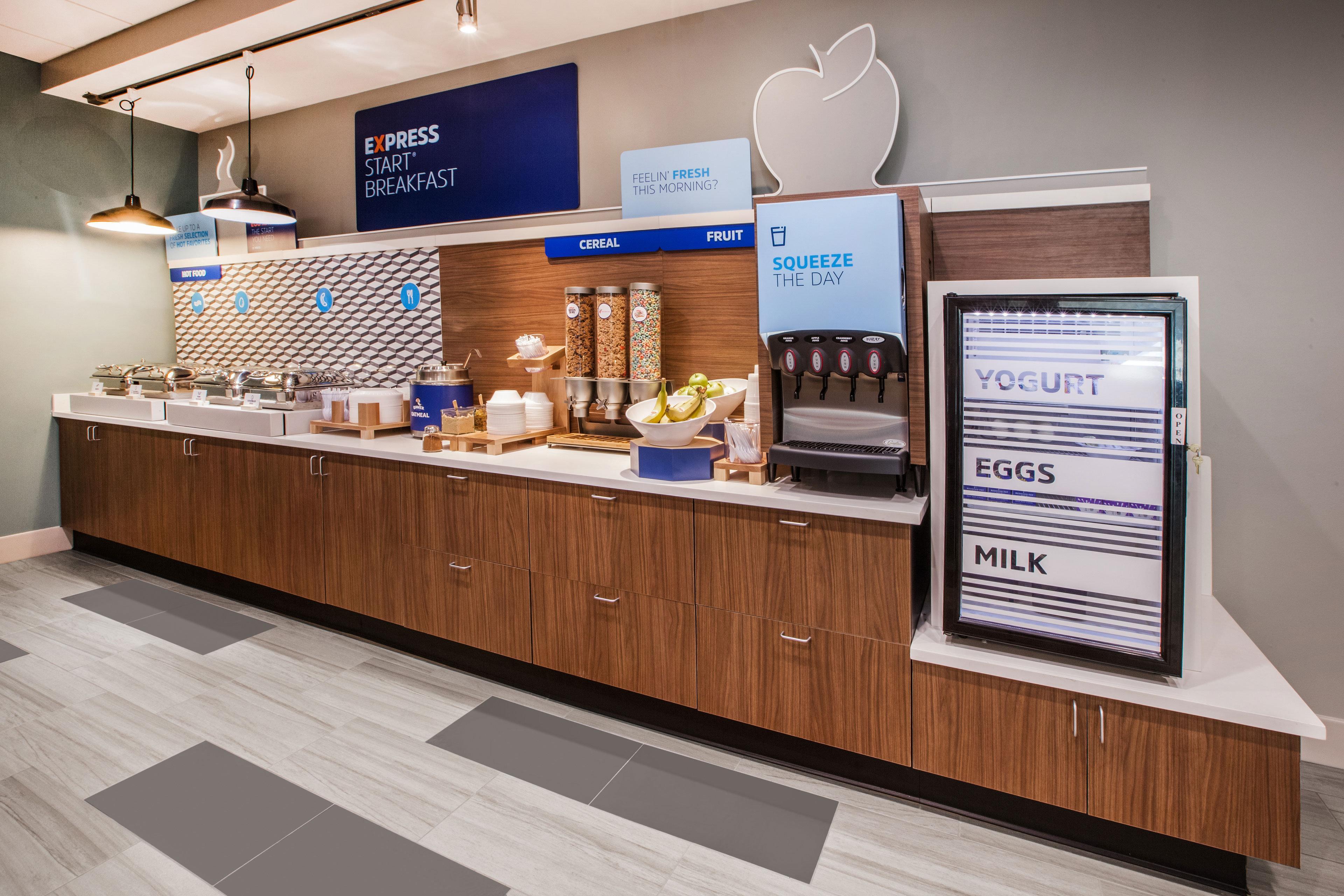Holiday Inn Express & Suites Logan By Ihg Екстер'єр фото