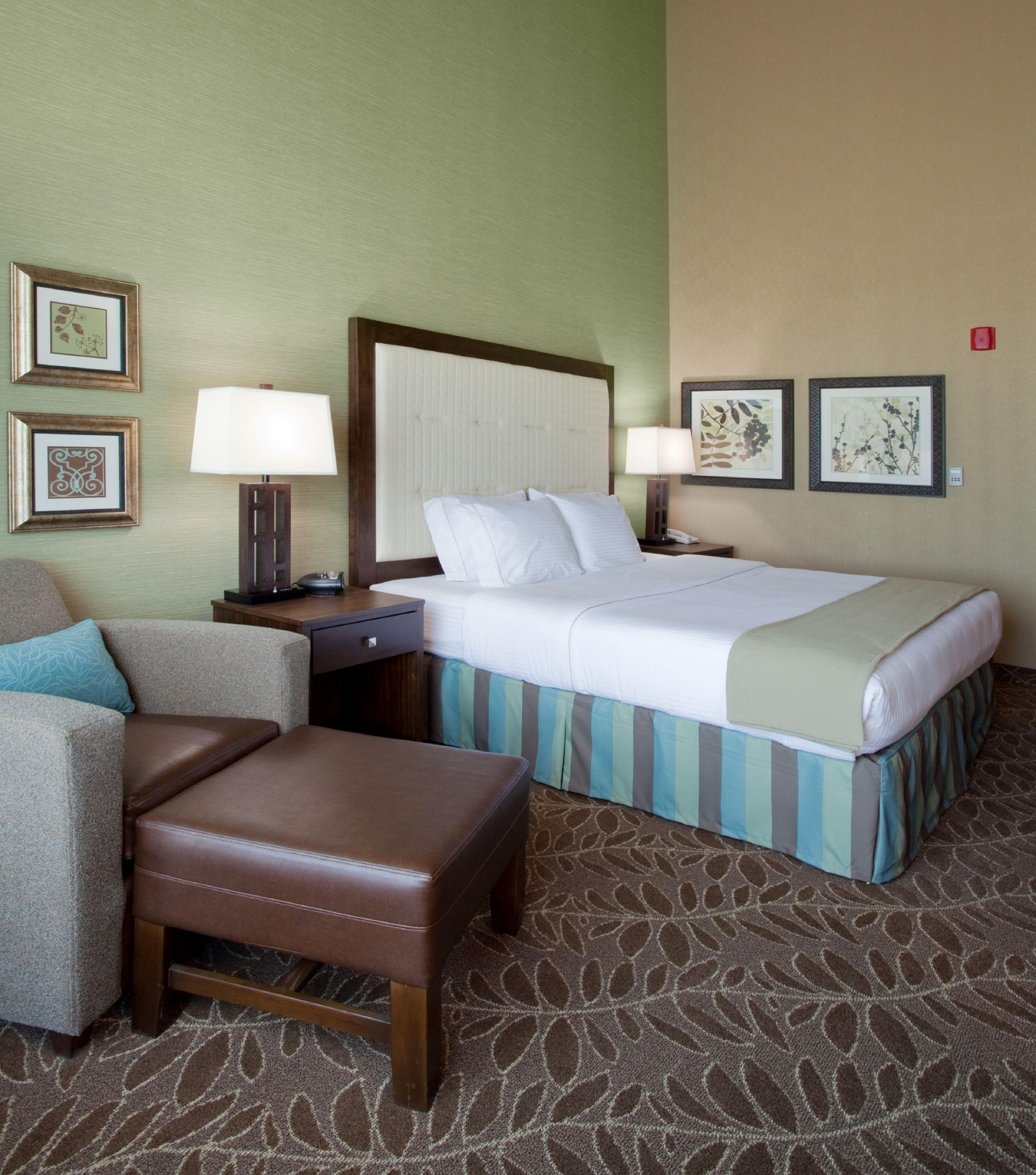 Holiday Inn Express & Suites Logan By Ihg Екстер'єр фото