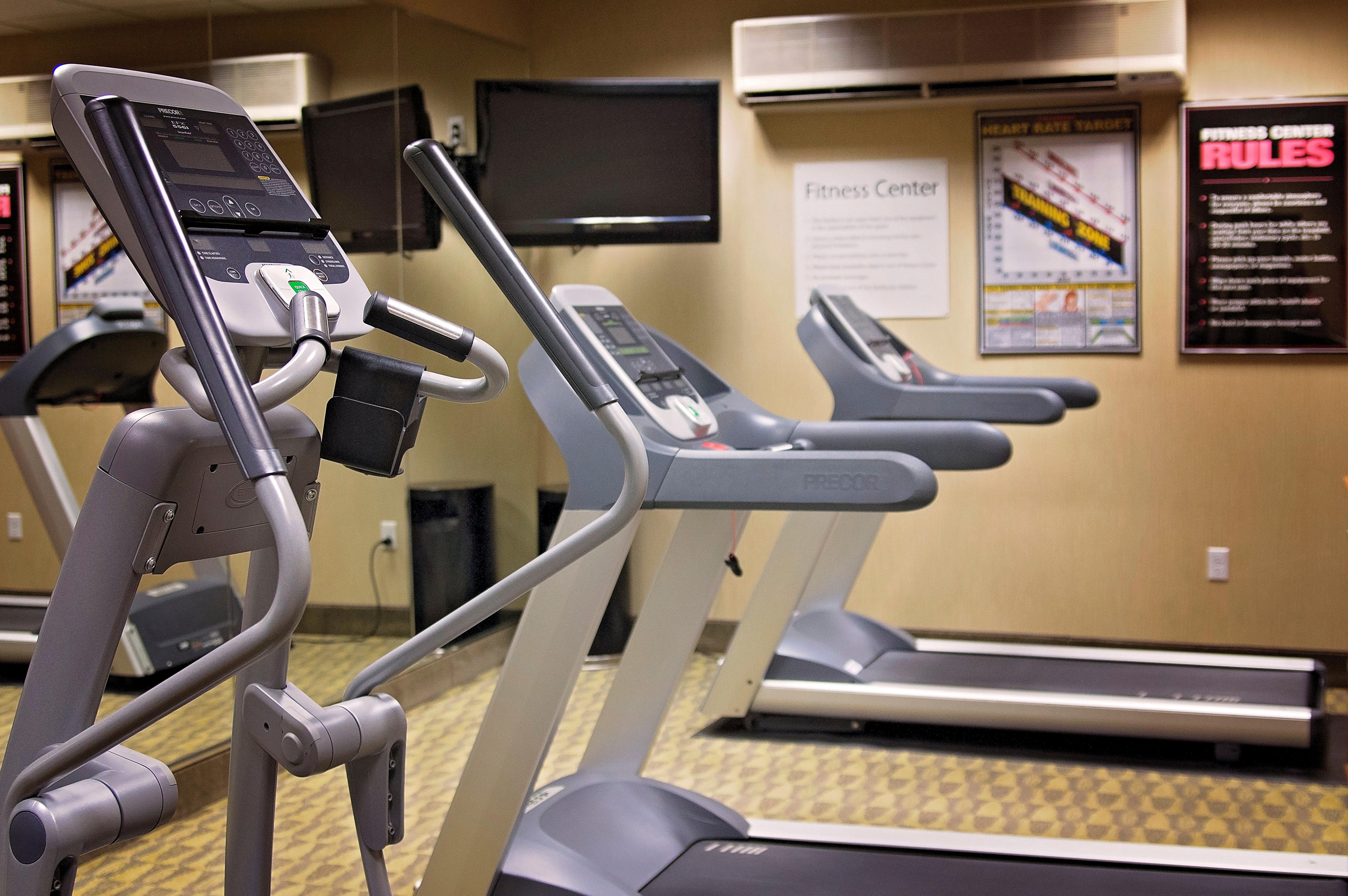 Holiday Inn Express & Suites Logan By Ihg Екстер'єр фото